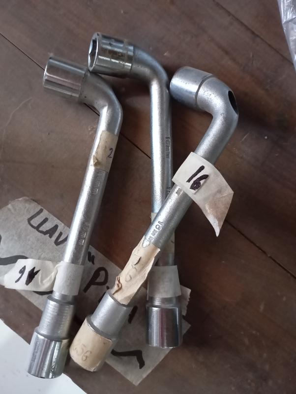 LLAVE PIPA N 16