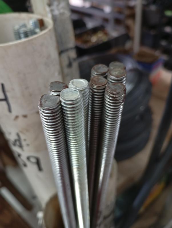 VARILLA DE HIERRO ROSCADA 3 8 X 1 M