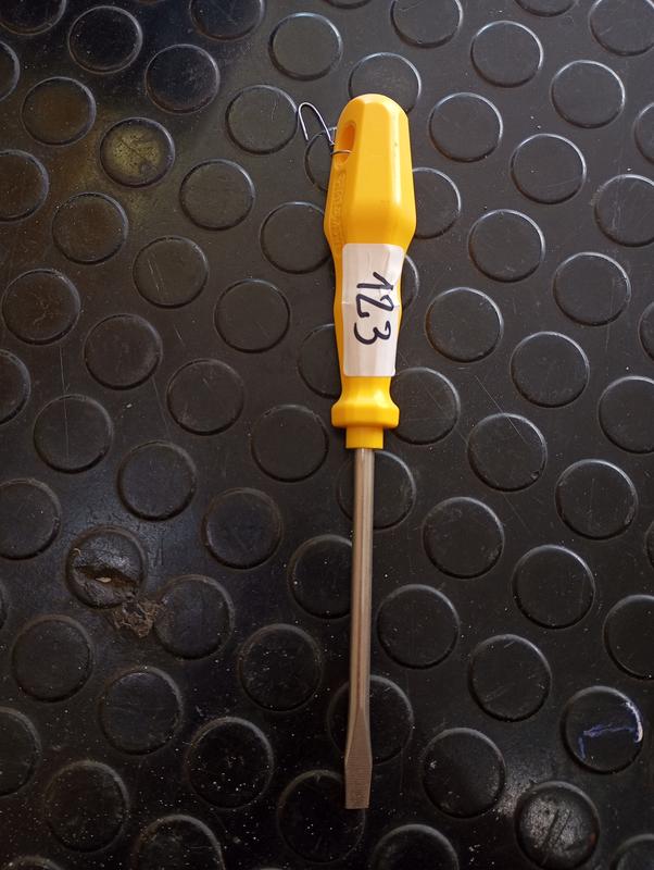 DESTORNILLADOR PLANO TRAMONTINA 1/4X4