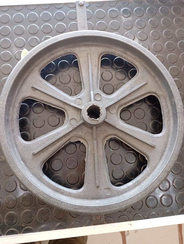 RUEDA P/HORMIGONERA PLASTICA 360X50X25