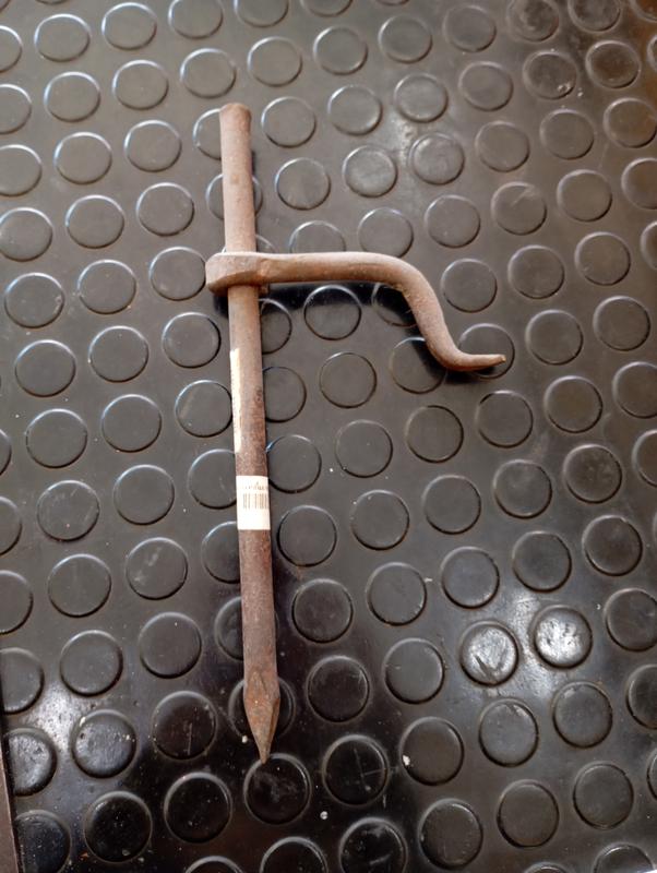 CLAVO PARA REGLA (PAR)