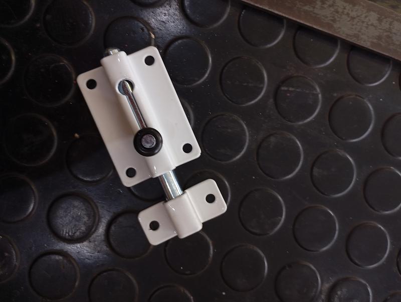 PASADOR C/RESORTE "BLANCO" Nº 3 (58X4