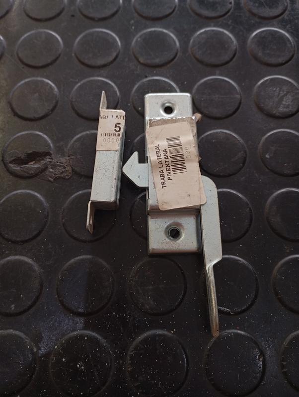 CIERRE P/VENTANA CORREDIZA IZQUIERDA