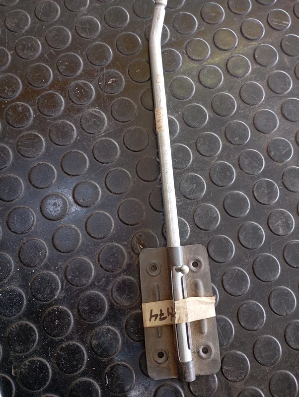 PASADOR AL PISO 300MM