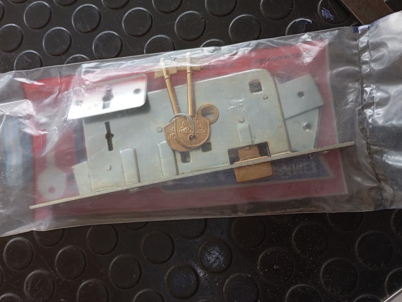 CERRADURA DOBLE PERNO BERTOTO