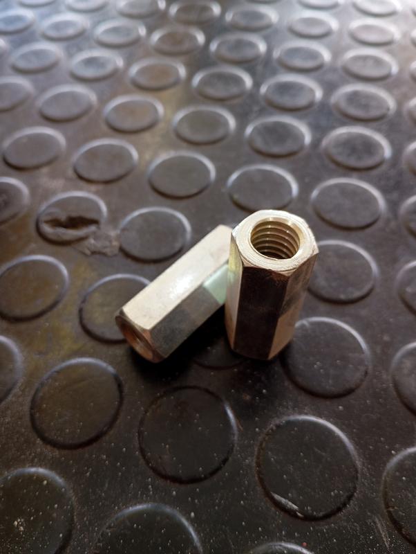 CUPLA PARA VARILLA GALVAN 1 2