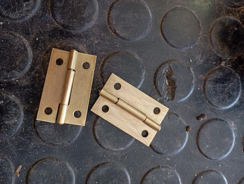 BISAGRA 5005 FUMACA 38MM BR ORO