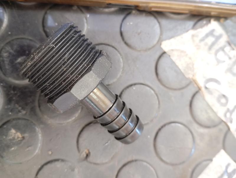 ENCHUFE RM RED. 1 X 1/2"