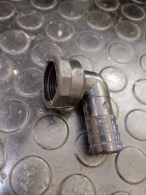 ESPIGA CODO ROSCA HEMBRA 3 4