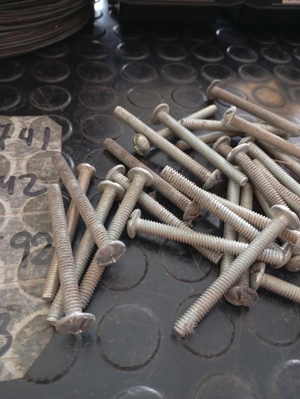 BULON TANQUE 1/4 X 2 1/2"