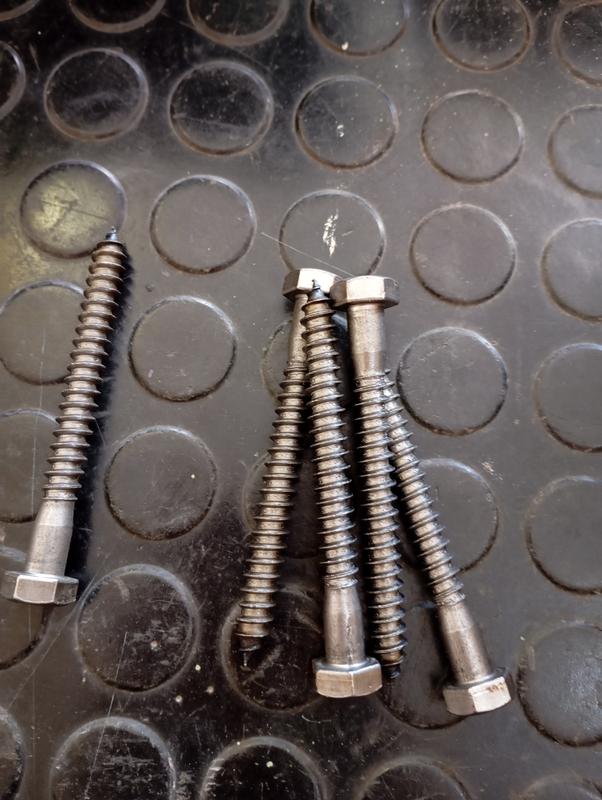 TIRAFONDO CABEZA HEXAGONAL ZINCADO 5 16 X3