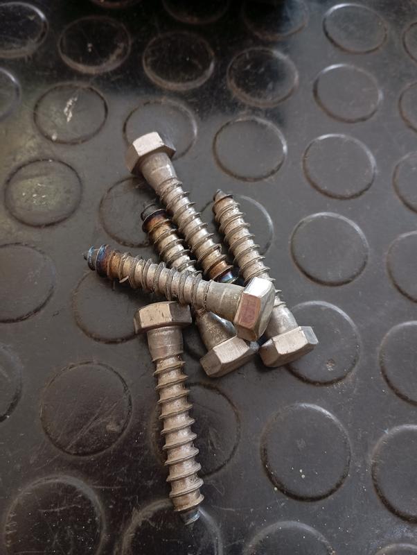 TIRAFONDO CABEZA HEXAGONAL ZINCADO 3 8 X2