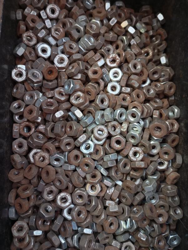 TUERCA ZINC DE HIERRO 3 16