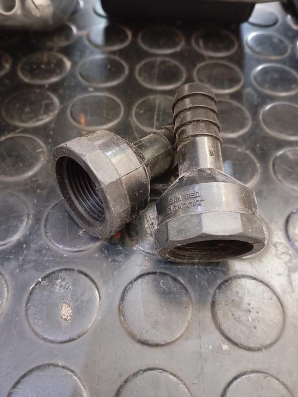 ESPIGA R HEMBRA REDUCC E 1 2 RH 3 4