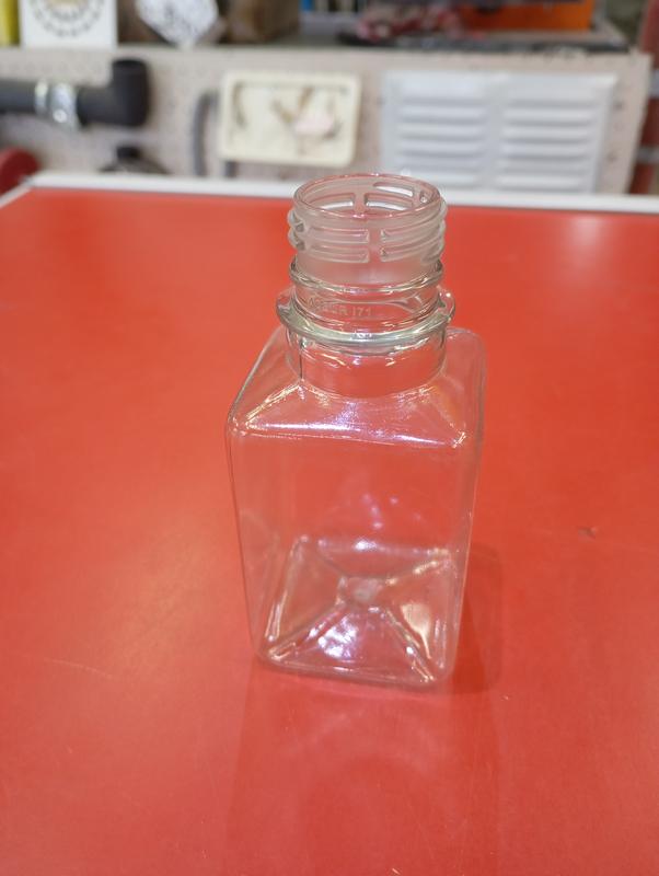 BOTELLA CUADRADA PET 125ML CON TAPA METALICA